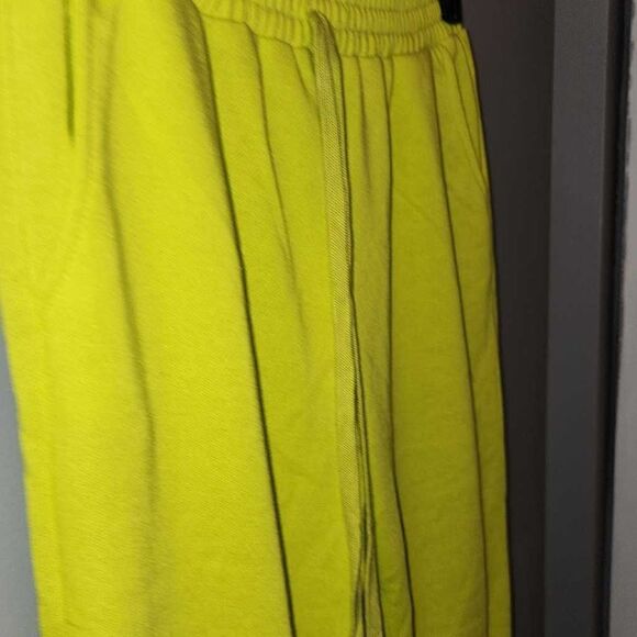 Madeline &Monroe Jogging Suit - Picture 7 of 8